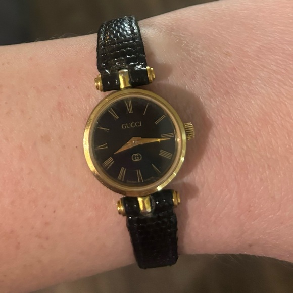 Gucci Watch Vintage 18K Gold Plated - Picture 1 of 6